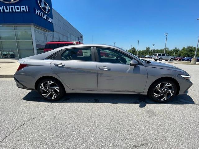 new 2024 Hyundai Elantra car, priced at $22,384