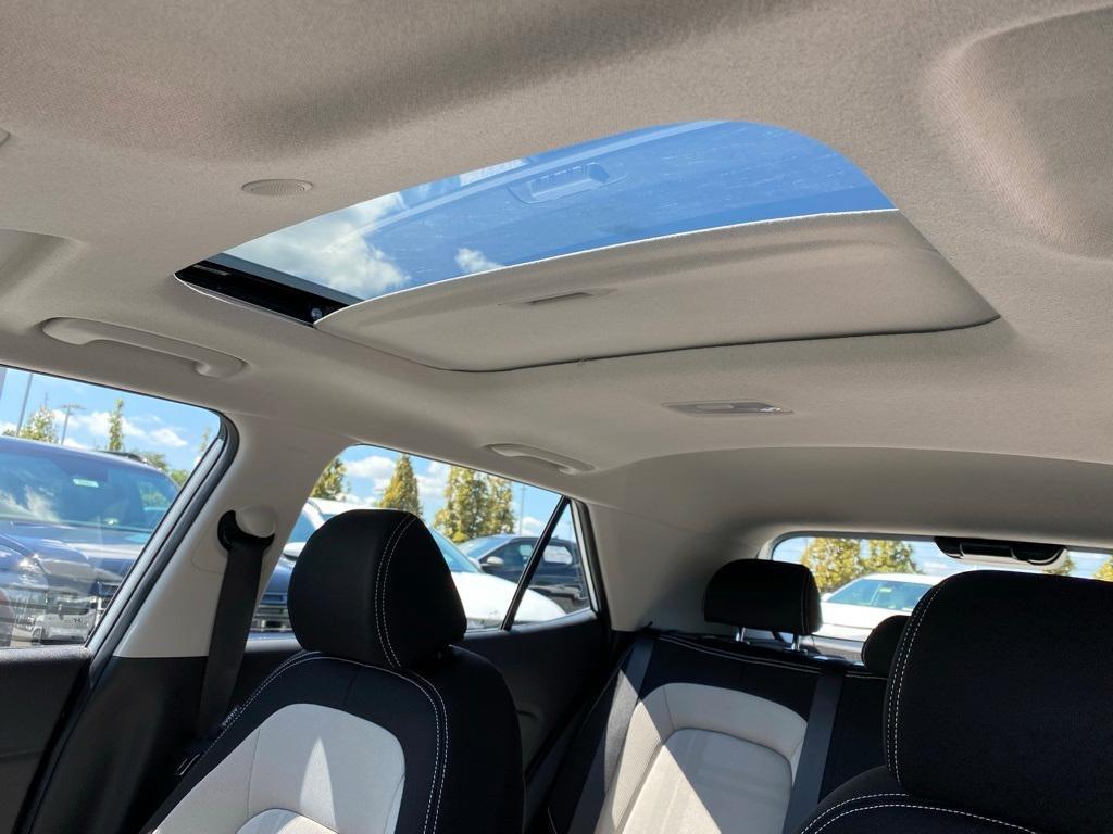 new 2025 Hyundai Venue car, priced at $23,037