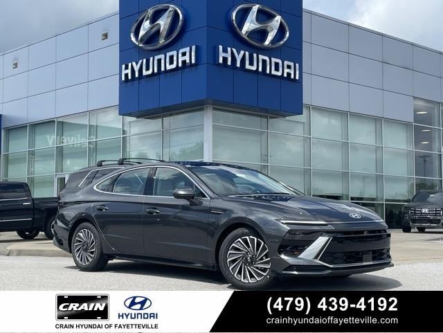 new 2025 Hyundai Sonata Hybrid car, priced at $37,166