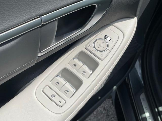 new 2025 Hyundai Sonata Hybrid car, priced at $37,166