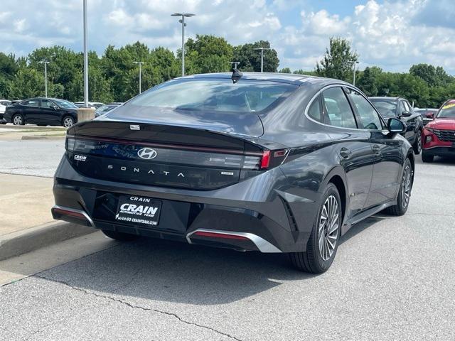 new 2025 Hyundai Sonata Hybrid car, priced at $37,166