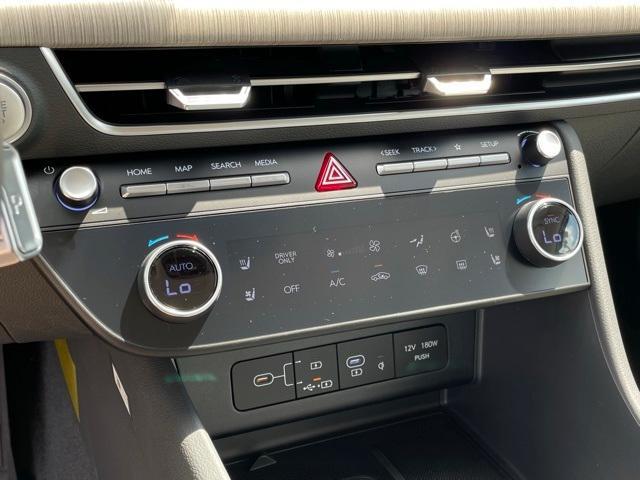 new 2025 Hyundai Sonata Hybrid car, priced at $37,166