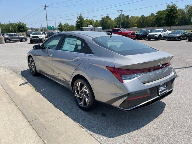 new 2024 Hyundai Elantra car, priced at $26,105