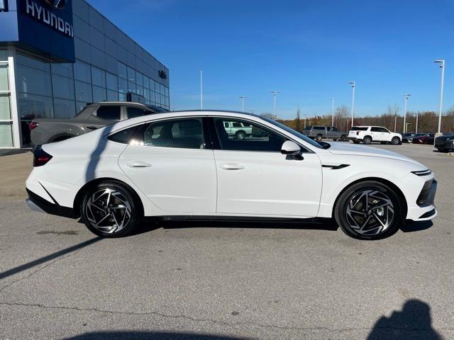 new 2025 Hyundai Sonata car, priced at $32,955