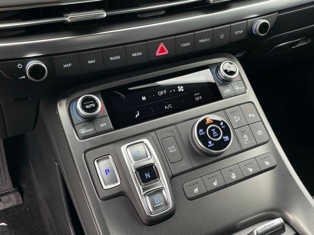 new 2025 Hyundai Palisade car, priced at $52,082