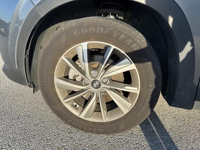 used 2020 Hyundai Santa Fe car, priced at $18,577