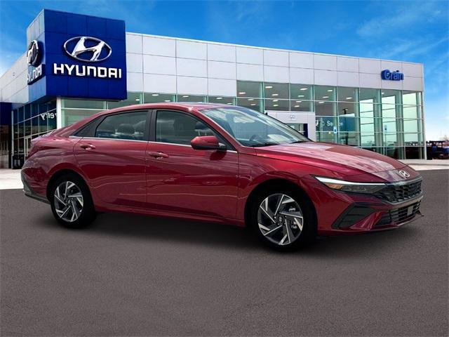 new 2025 Hyundai Elantra car, priced at $25,943
