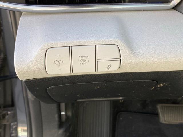 used 2025 Hyundai ELANTRA HEV car, priced at $26,922