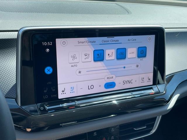 used 2025 Volkswagen Atlas car, priced at $43,972
