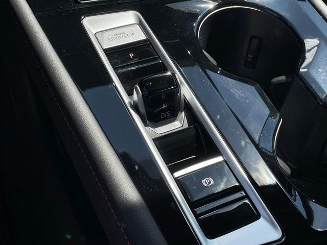 used 2025 Volkswagen Atlas car, priced at $43,972