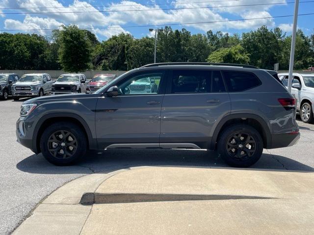 used 2025 Volkswagen Atlas car, priced at $43,972