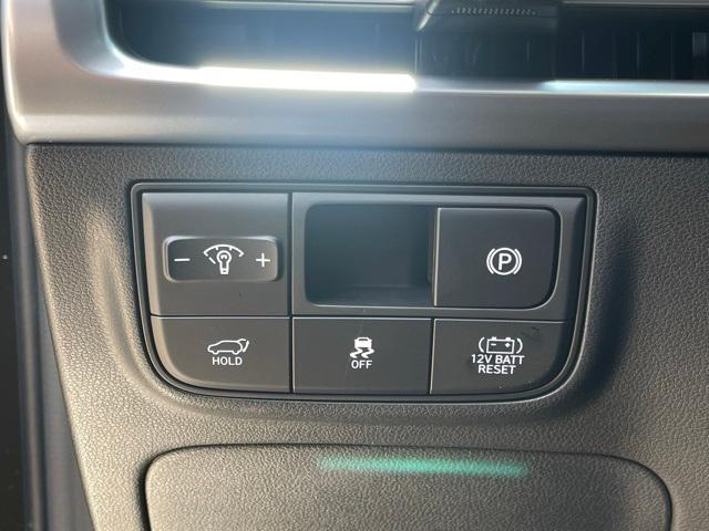new 2025 Hyundai TUCSON Hybrid car, priced at $36,577