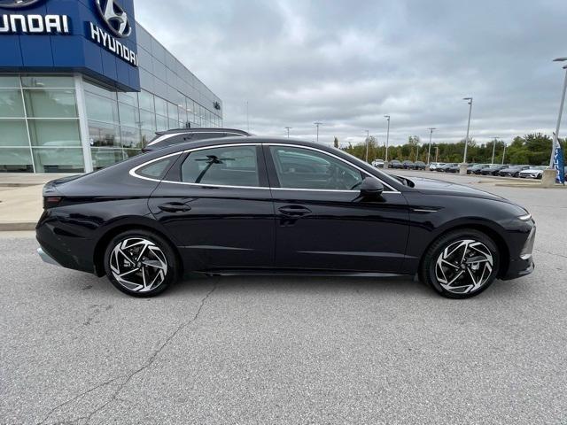 new 2024 Hyundai Sonata car, priced at $29,173