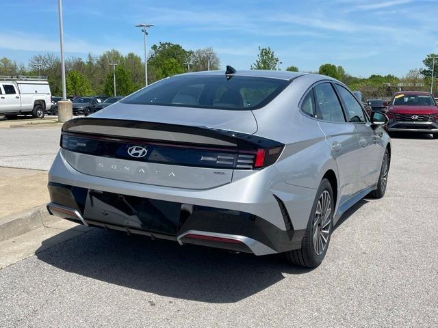 new 2025 Hyundai Sonata Hybrid car, priced at $31,845