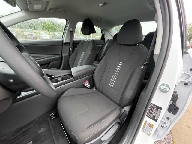 new 2025 Hyundai ELANTRA HEV car, priced at $25,863