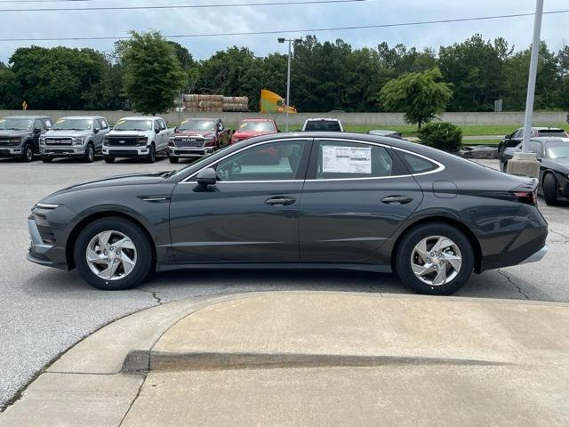 new 2025 Hyundai Sonata car, priced at $26,590