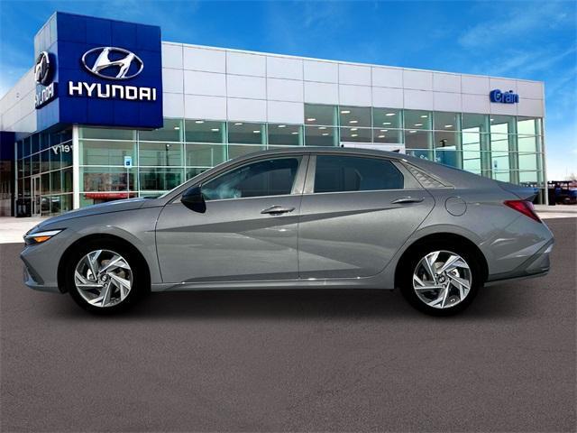 new 2025 Hyundai Elantra car, priced at $23,092