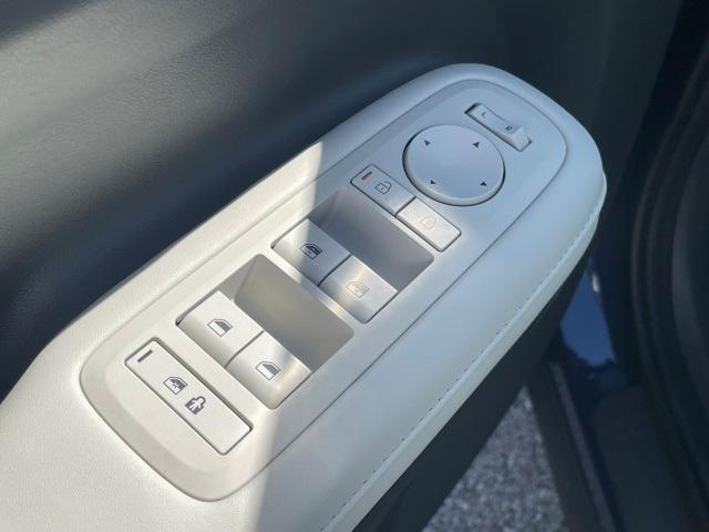 new 2025 Hyundai SANTA FE HEV car, priced at $35,685