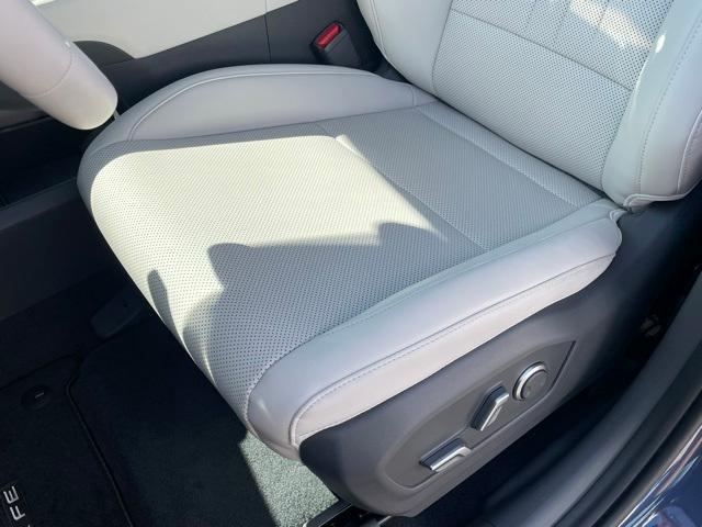 new 2025 Hyundai SANTA FE HEV car, priced at $35,685