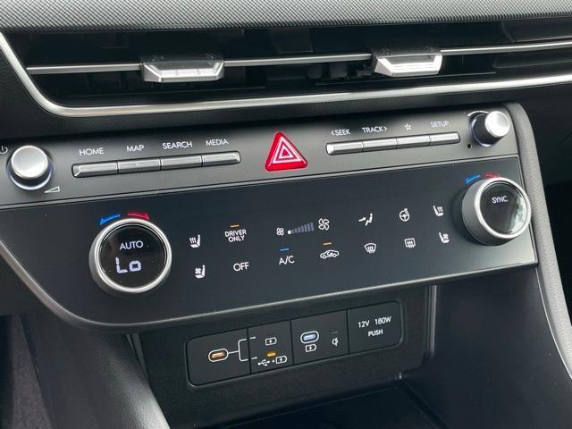 new 2025 Hyundai Sonata Hybrid car, priced at $37,215