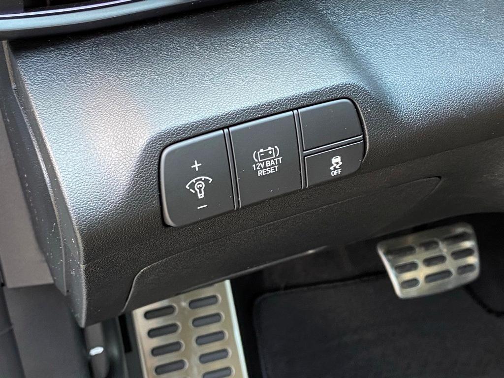 used 2025 Hyundai ELANTRA HEV car, priced at $23,294