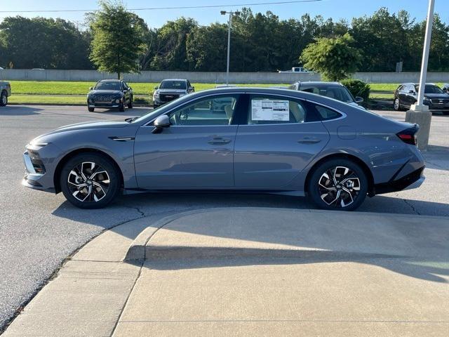 new 2025 Hyundai Sonata car, priced at $27,456