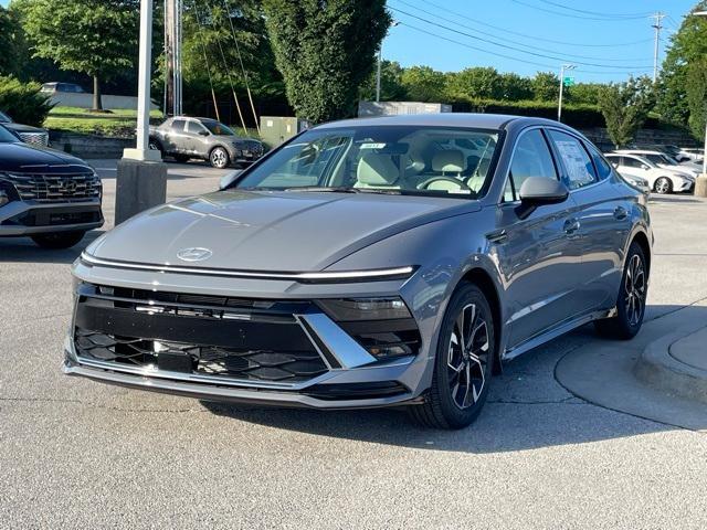 new 2025 Hyundai Sonata car, priced at $27,456