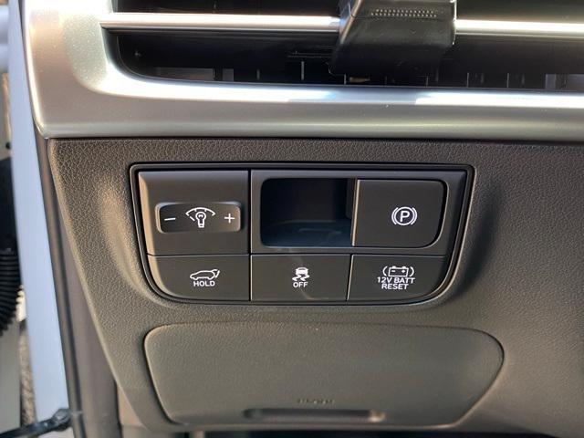 new 2025 Hyundai TUCSON Hybrid car, priced at $33,404
