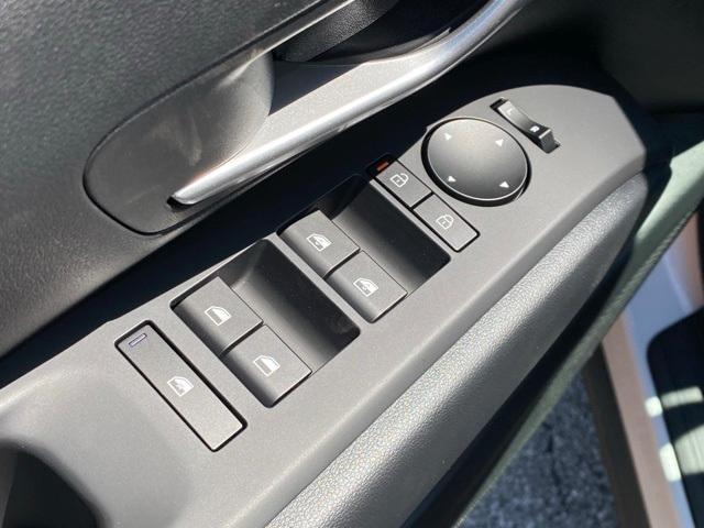 new 2025 Hyundai TUCSON Hybrid car, priced at $33,404