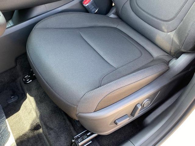 new 2025 Hyundai TUCSON Hybrid car, priced at $33,404