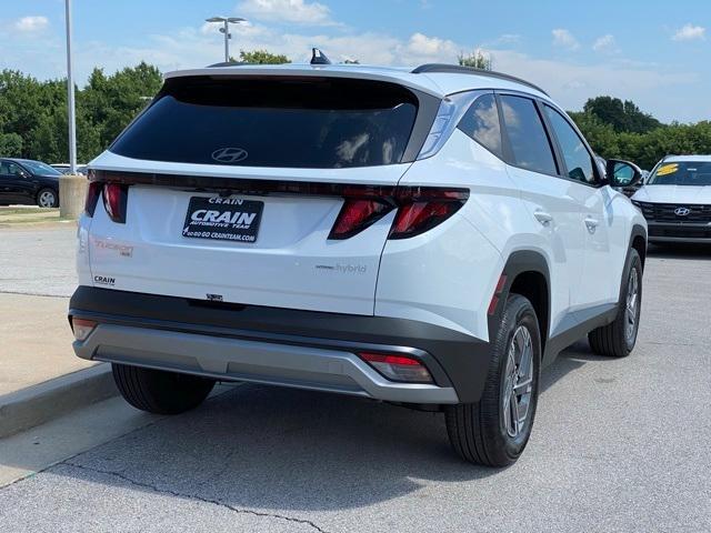 new 2025 Hyundai TUCSON Hybrid car, priced at $33,404