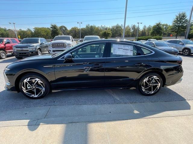 new 2024 Hyundai Sonata car, priced at $29,120