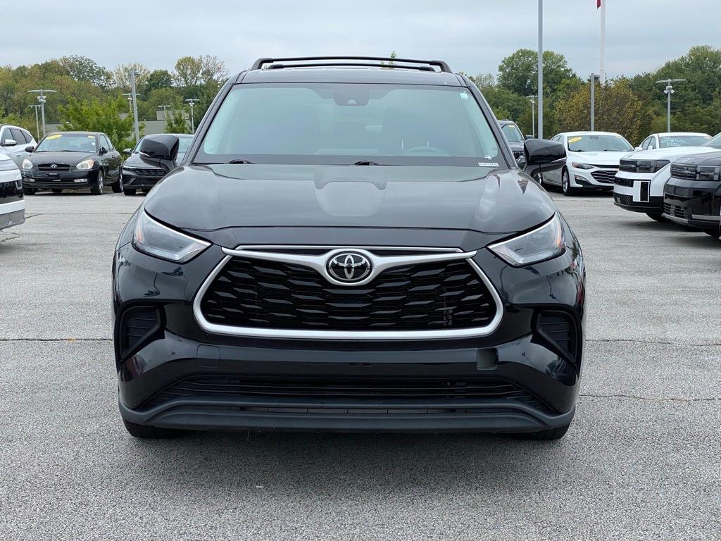 used 2022 Toyota Highlander car, priced at $26,921