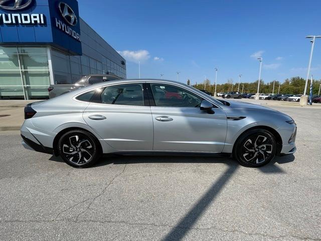 new 2024 Hyundai Sonata car, priced at $26,259