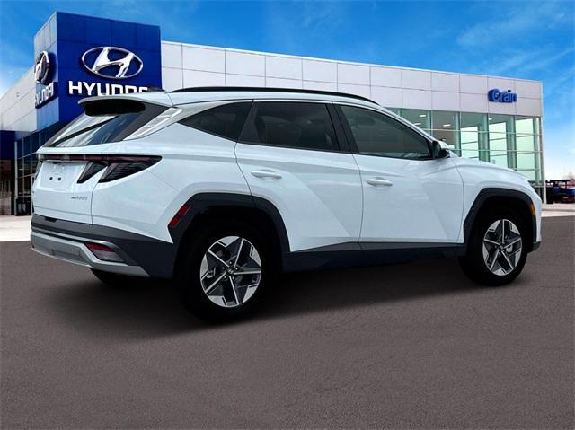 new 2025 Hyundai Tucson Hybrid car, priced at $39,029