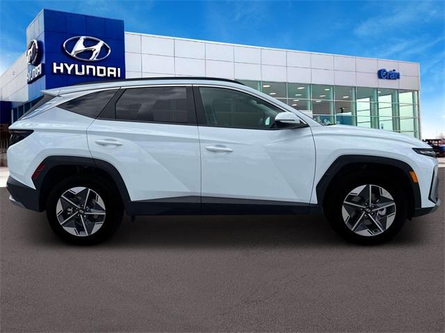 new 2025 Hyundai Tucson Hybrid car, priced at $39,029