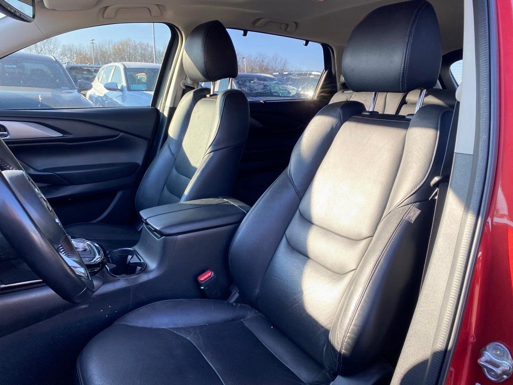 used 2022 Mazda CX-9 car, priced at $24,138