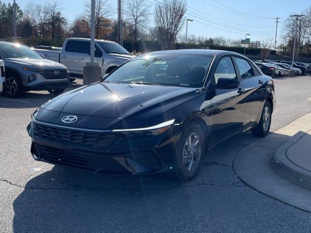 new 2025 Hyundai Elantra car, priced at $23,300