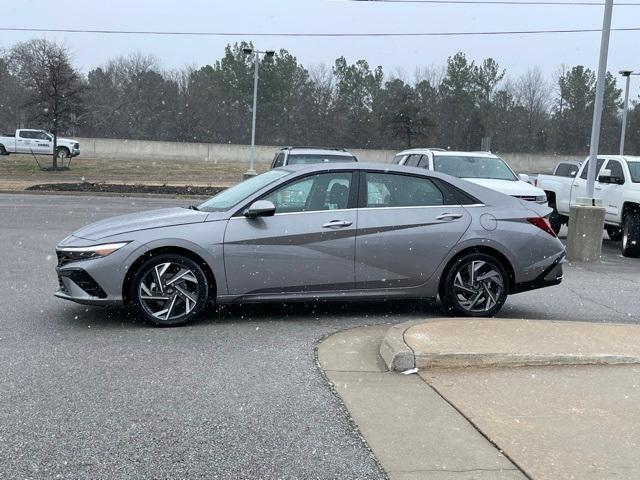 new 2024 Hyundai Elantra car, priced at $25,380