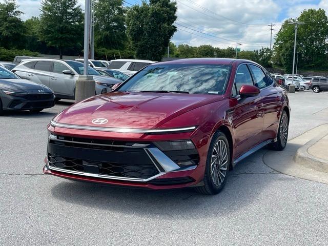 new 2025 Hyundai Sonata Hybrid car, priced at $31,836