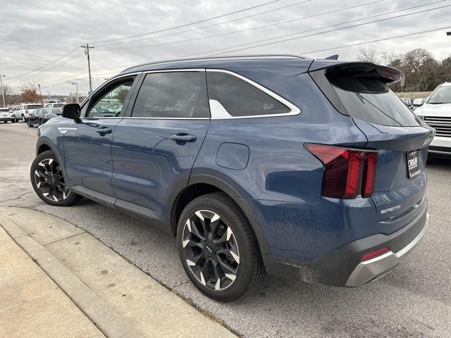 used 2024 Kia Sorento car, priced at $35,997