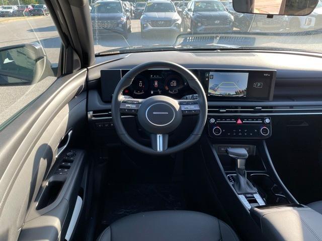 new 2025 Hyundai Tucson car, priced at $33,989