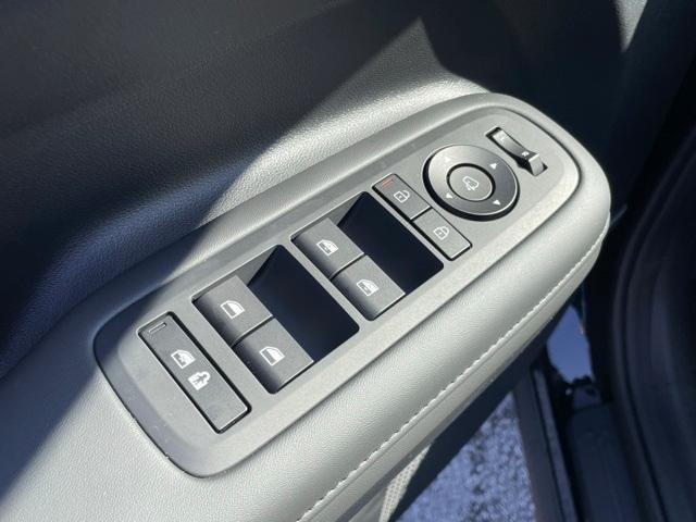 new 2025 Hyundai Santa Fe car, priced at $44,187