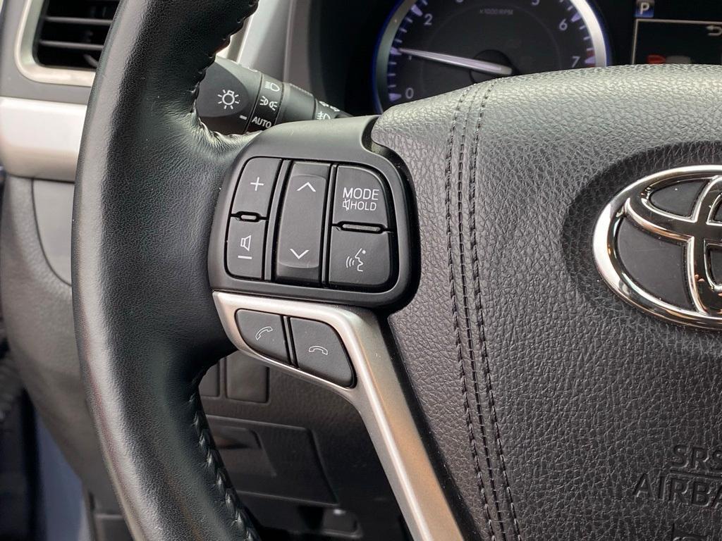 used 2018 Toyota Highlander car, priced at $30,498
