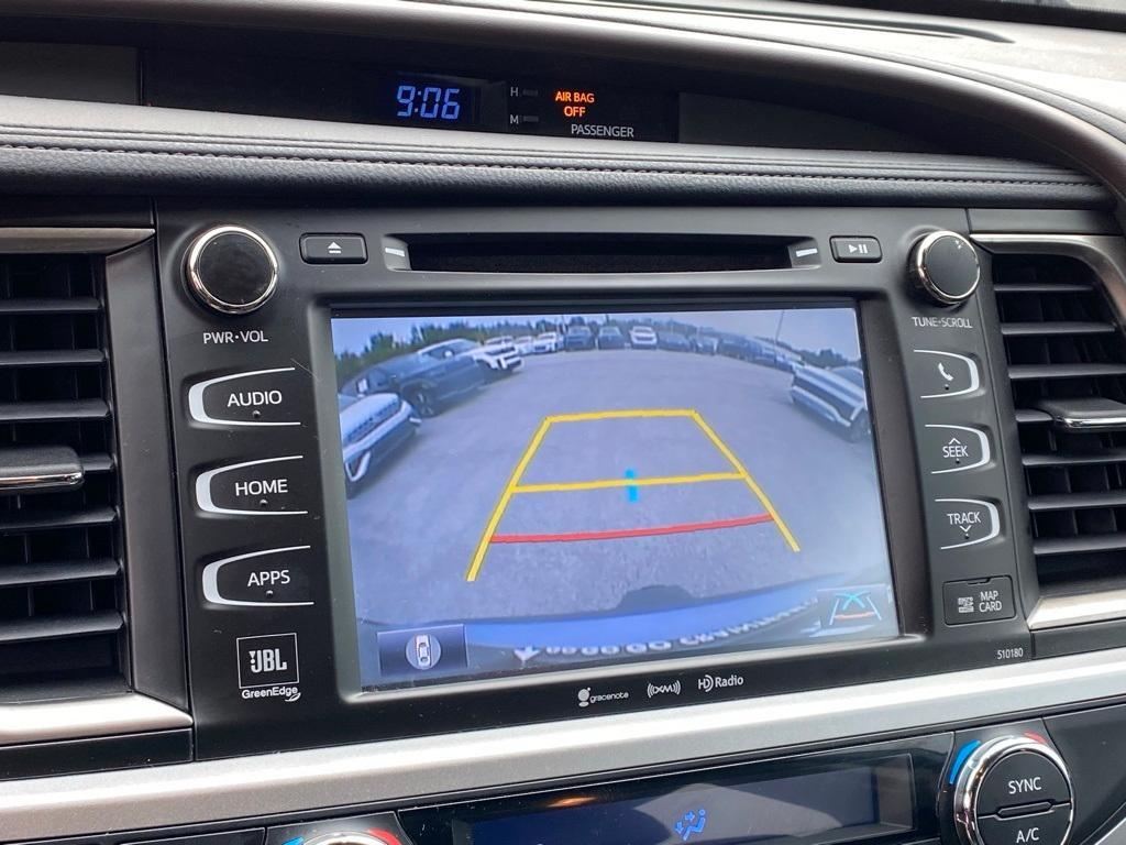 used 2018 Toyota Highlander car, priced at $30,498