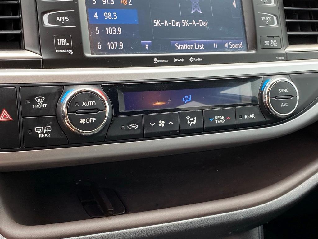 used 2018 Toyota Highlander car, priced at $30,498