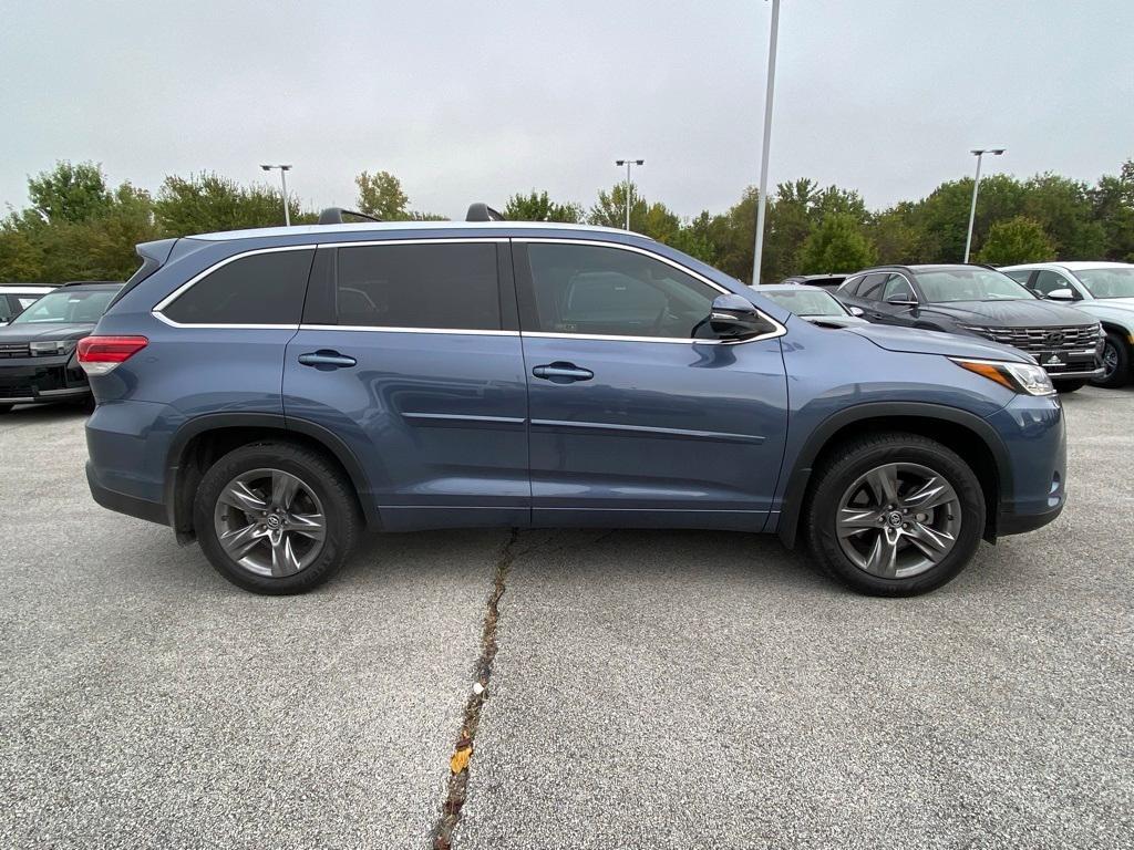 used 2018 Toyota Highlander car, priced at $30,498
