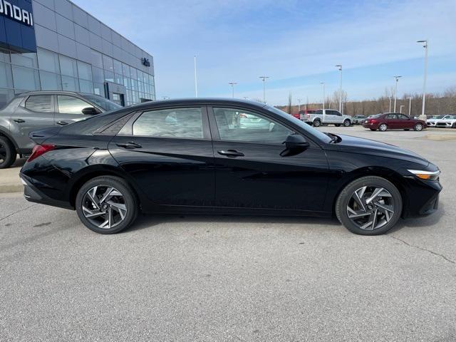 new 2025 Hyundai Elantra car, priced at $24,680