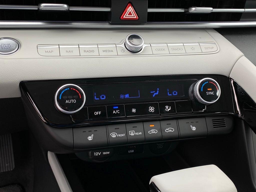 new 2025 Hyundai Elantra car, priced at $24,617