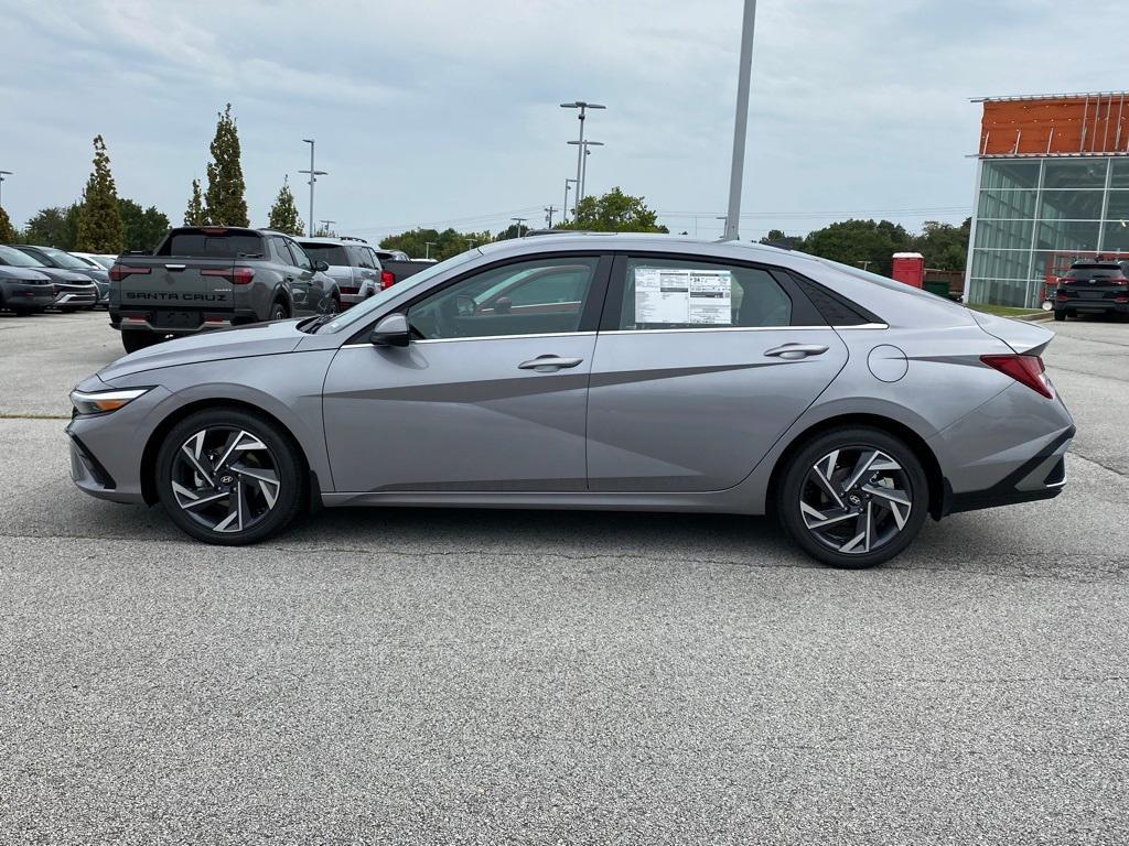 new 2025 Hyundai Elantra car, priced at $24,617